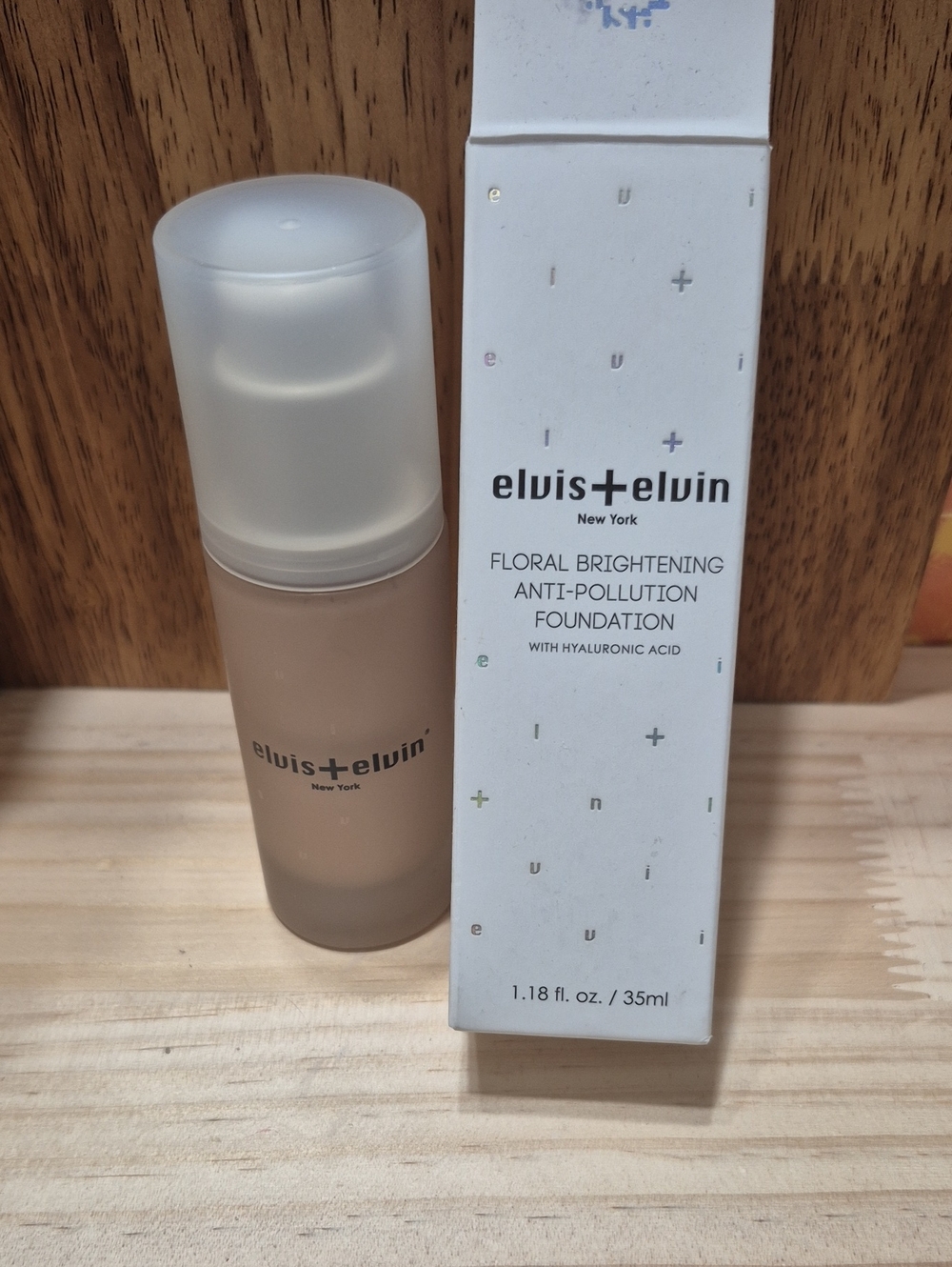 Floral Brightening Anti-Pollution Foundation – Beige
